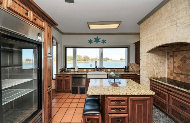 5523 Ehrman Lake Lane, Wallis, TX 77485