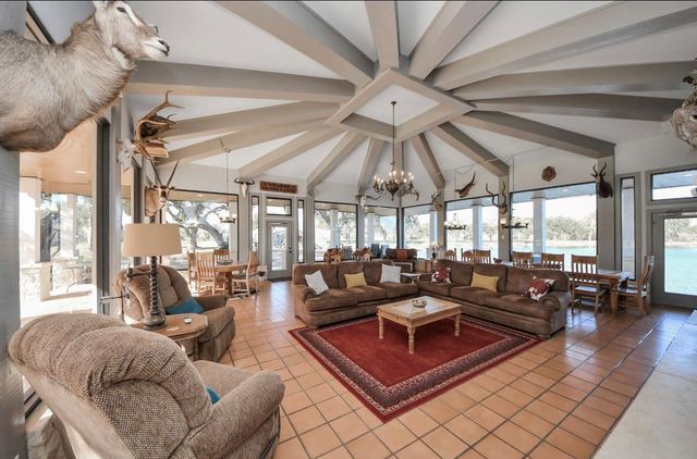 5523 Ehrman Lake Lane, Wallis, TX 77485