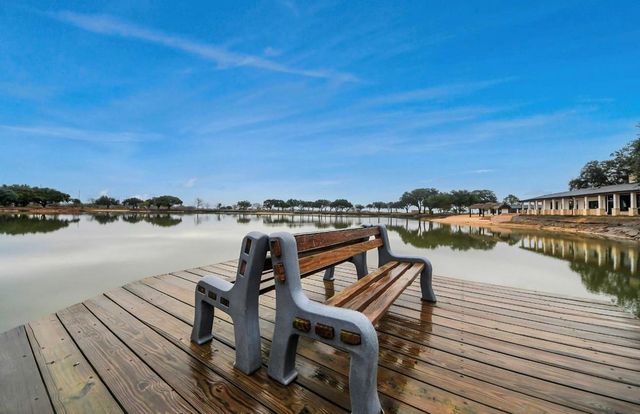 5523 Ehrman Lake Lane, Wallis, TX 77485