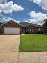 2301 SW 20th Street, Bentonville, AR 72713