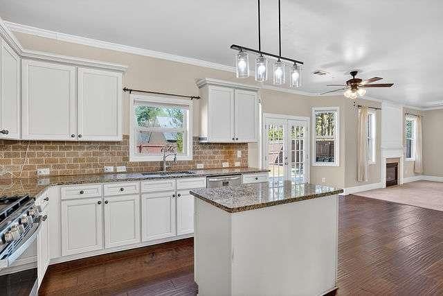 817 Harrison Drive, Acworth, GA 30102