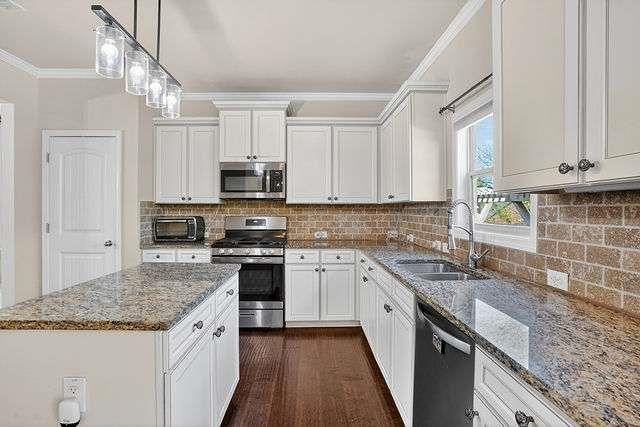 817 Harrison Drive, Acworth, GA 30102