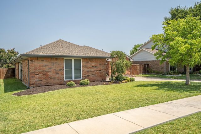 1719 Brighton Drive, Carrollton, TX 75007