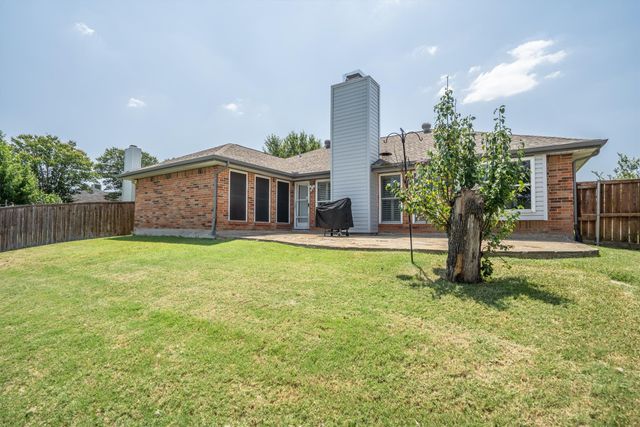 1719 Brighton Drive, Carrollton, TX 75007
