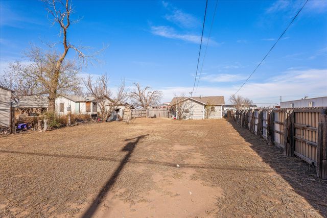 204 Austin Street, Levelland, TX 79336