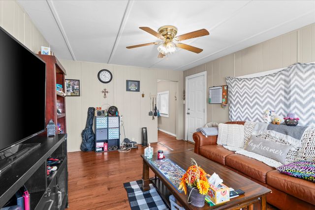 204 Austin Street, Levelland, TX 79336