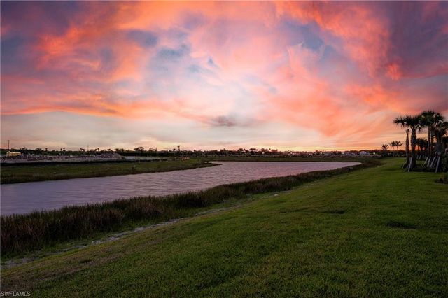 15328 Lucerna ST 202, Naples, FL 34114