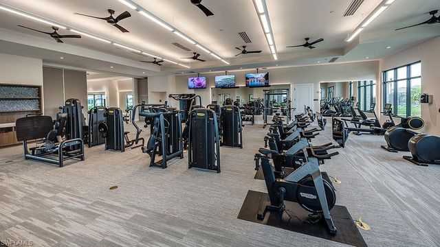15328 Lucerna ST 202, Naples, FL 34114
