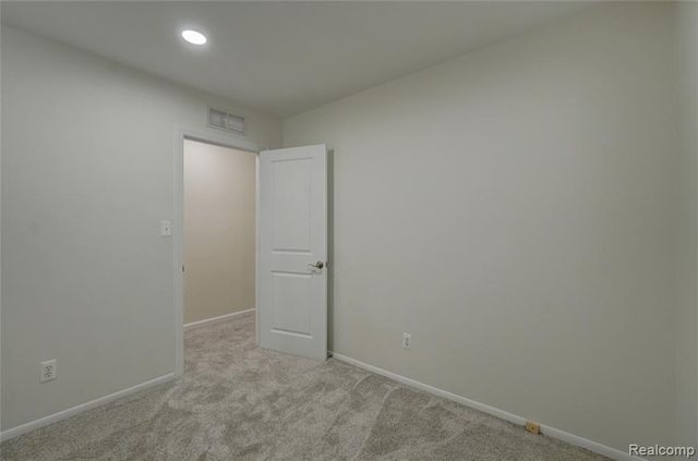 2451 Sanders Place, Bloomfield Hills, MI 48302