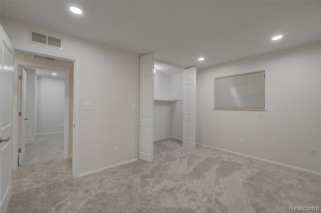 2451 Sanders Place, Bloomfield Hills, MI 48302