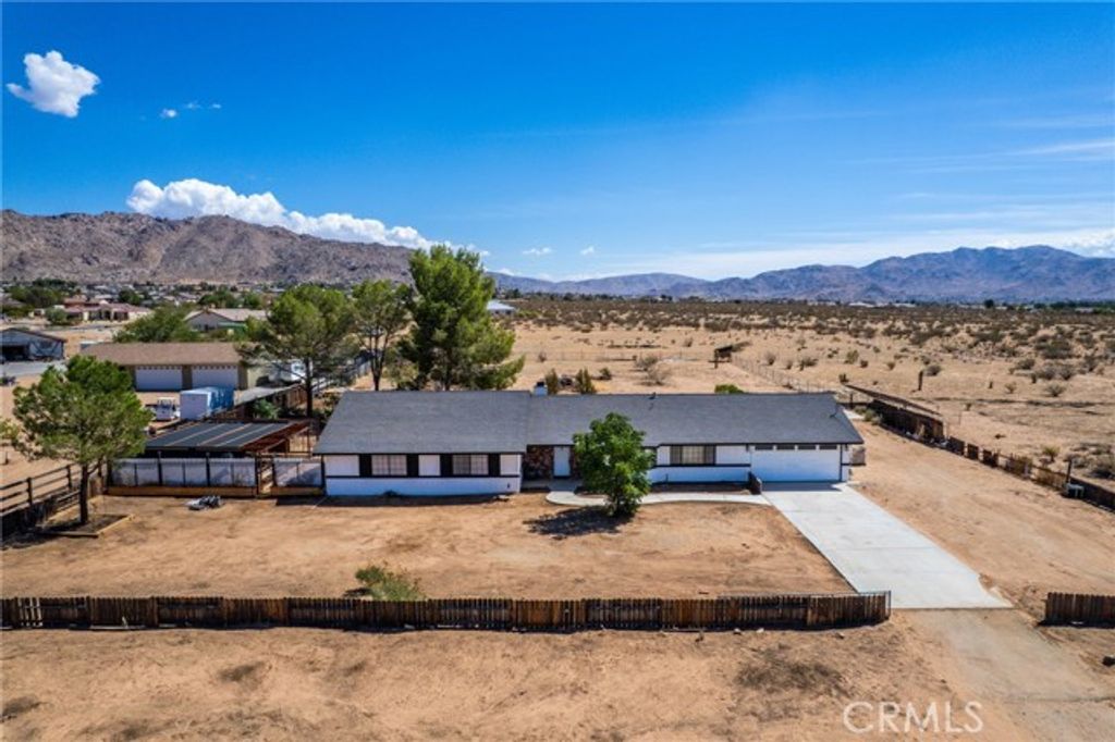 16433 Ocotilla Road, Apple Valley, CA 92307