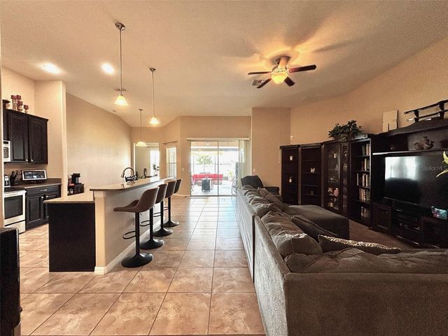 613 WABASH BREEZE CIRCLE, Ruskin, FL 33570