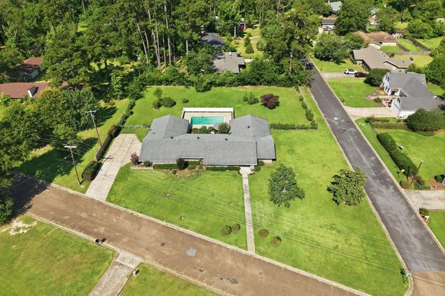 501 Davella, Deridder, LA 70634