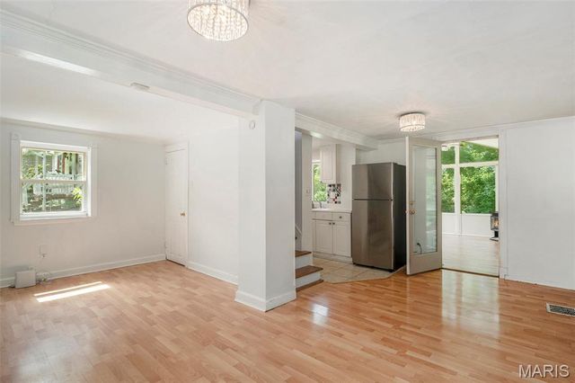 125 E Frisco Avenue, Webster Groves, MO 63119