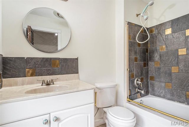 125 E Frisco Avenue, Webster Groves, MO 63119