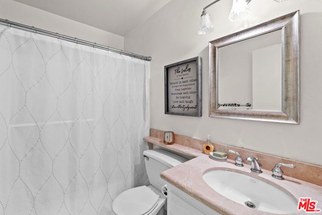 15615 Crestview Lane 82, Granada Hills (los Angeles), CA 91344