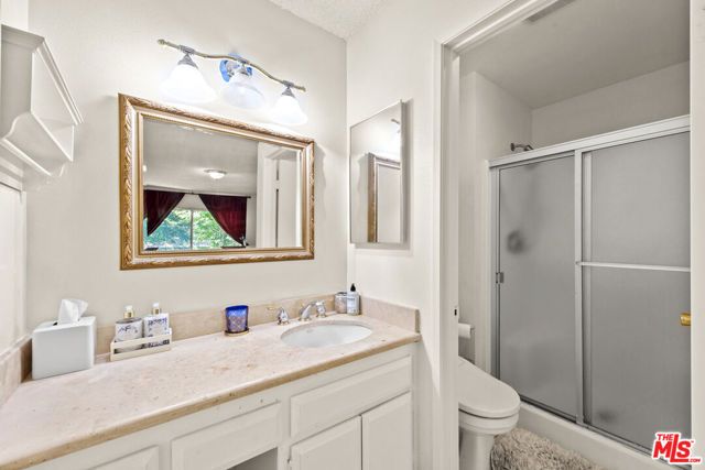15615 Crestview Lane 82, Granada Hills (los Angeles), CA 91344