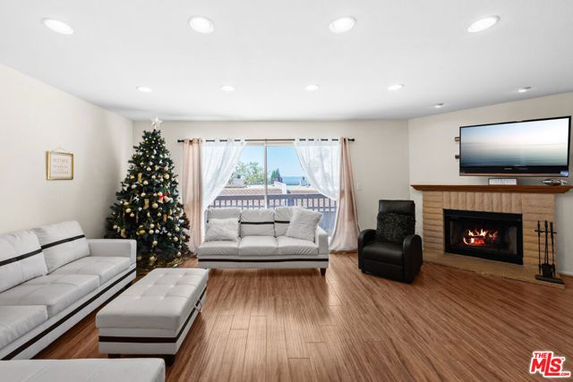 15615 Crestview Lane 82, Granada Hills (los Angeles), CA 91344