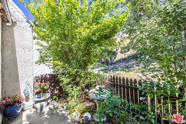 15615 Crestview Lane 82, Granada Hills (los Angeles), CA 91344