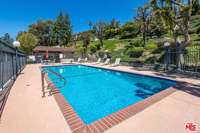 15615 Crestview Lane 82, Granada Hills (los Angeles), CA 91344