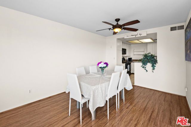 15615 Crestview Lane 82, Granada Hills (los Angeles), CA 91344