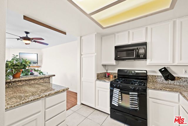 15615 Crestview Lane 82, Granada Hills (los Angeles), CA 91344
