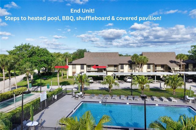 27 Plantation Drive 201, Vero Beach, FL 32966