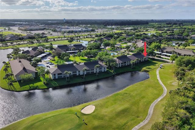 27 Plantation Drive 201, Vero Beach, FL 32966