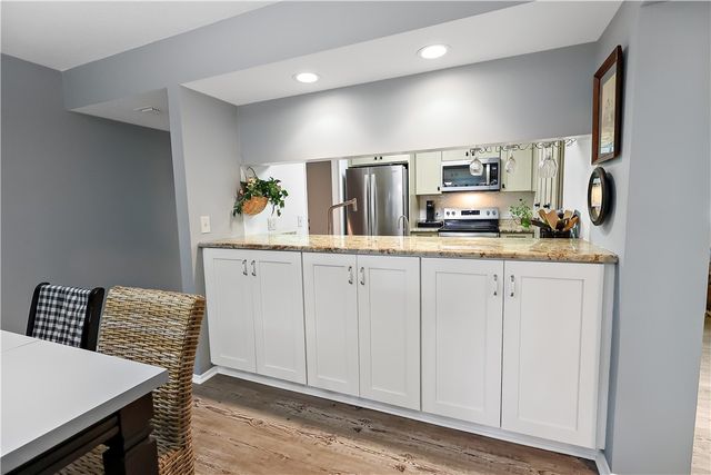 27 Plantation Drive 201, Vero Beach, FL 32966