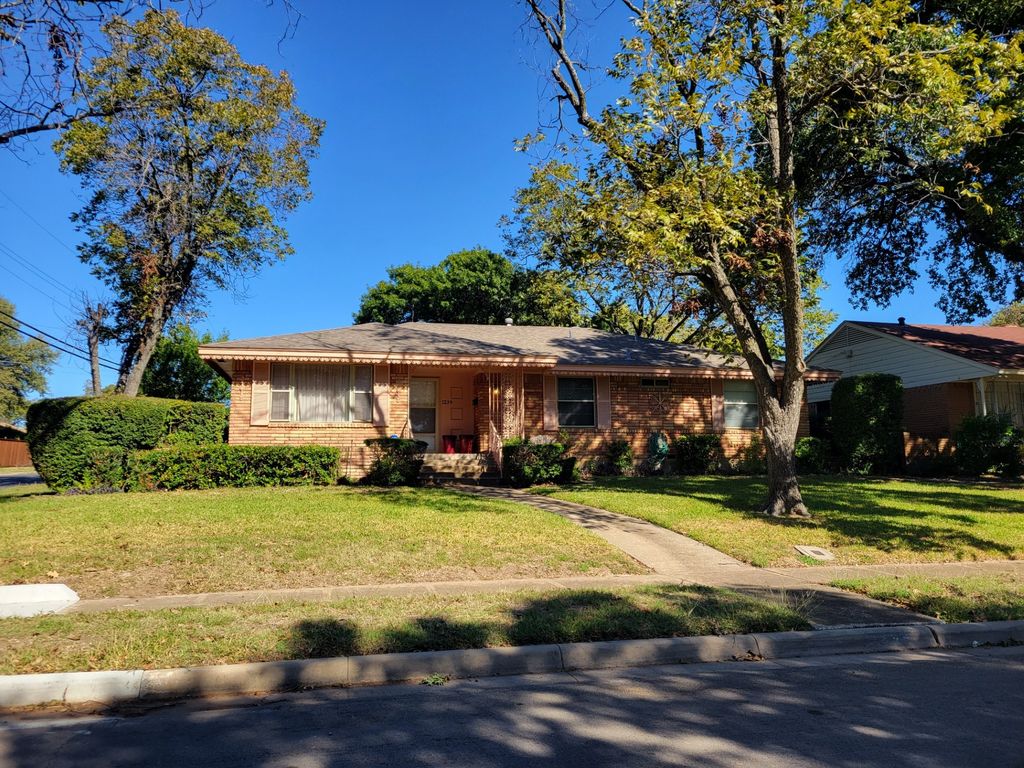 1239 Misty Glen Lane, Dallas, TX 75232