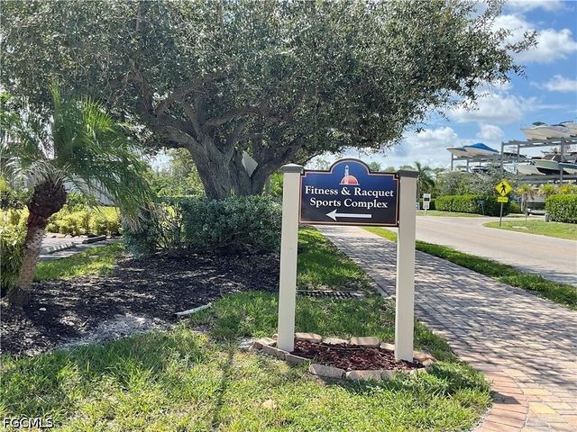 2070 King Tarpon DR, Punta Gorda, FL 33955