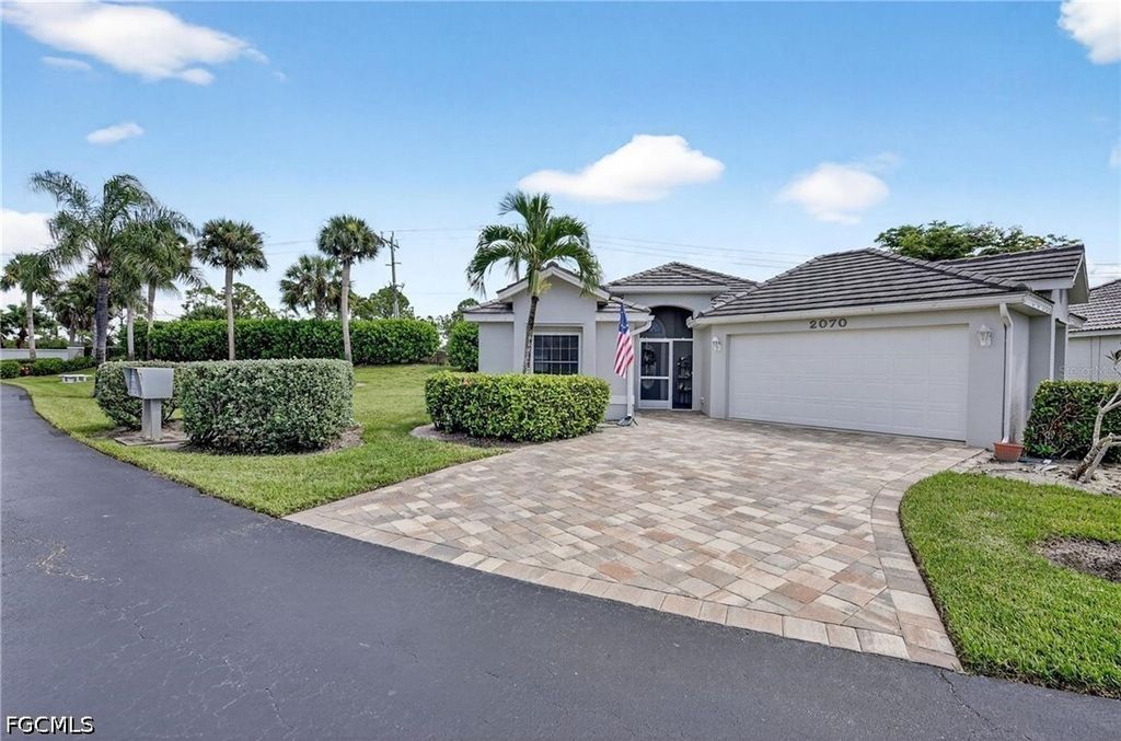 2070 King Tarpon DR, Punta Gorda, FL 33955