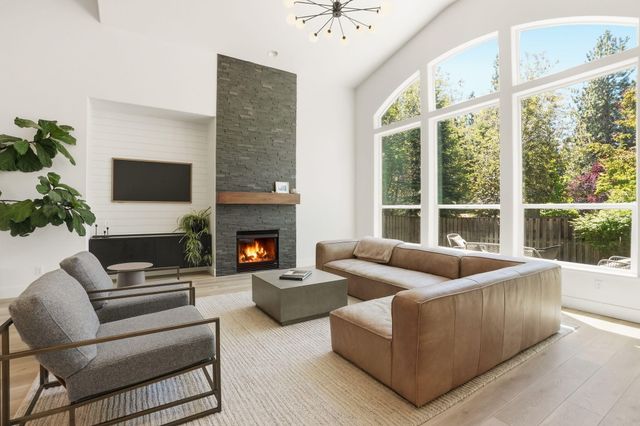 61038 Snowbrush Drive, Bend, OR 97702