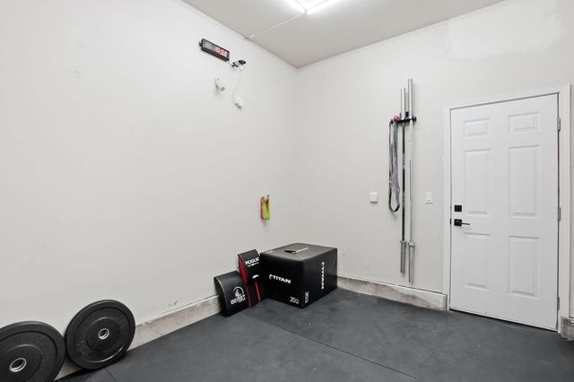 61038 Snowbrush Drive, Bend, OR 97702