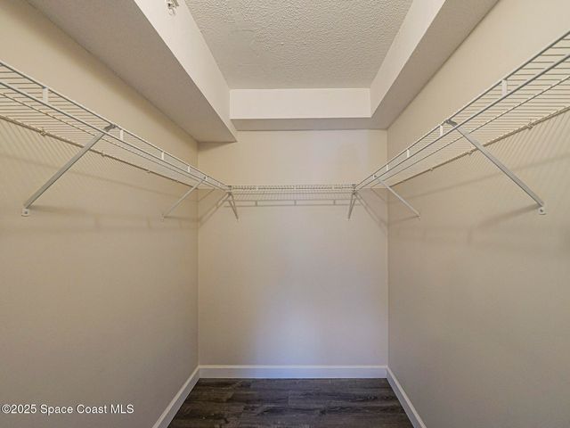 1640 N 42nd Circle 105, Vero Beach, FL 32967