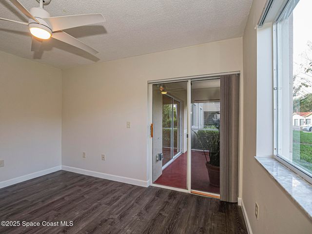 1640 N 42nd Circle 105, Vero Beach, FL 32967