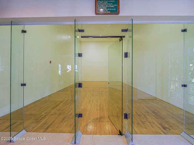 1640 N 42nd Circle 105, Vero Beach, FL 32967