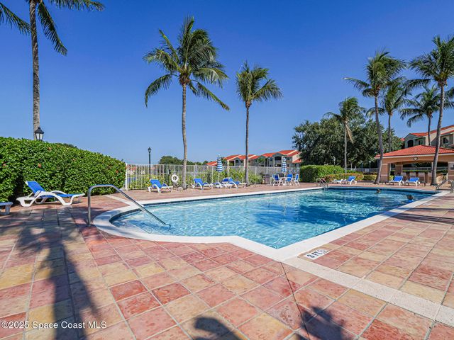 1640 N 42nd Circle 105, Vero Beach, FL 32967