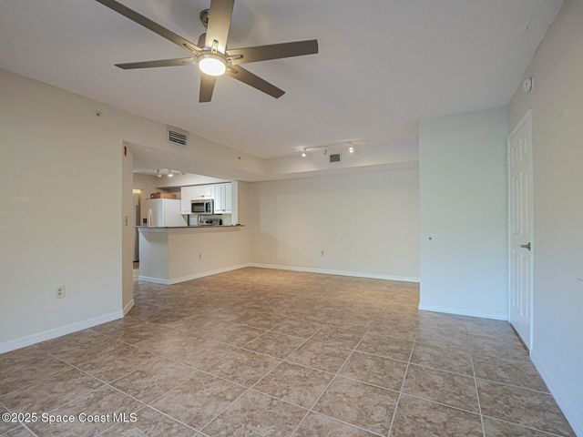 1640 N 42nd Circle 105, Vero Beach, FL 32967