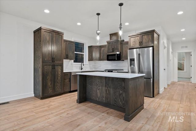 1715 N 31st St, Boise, ID 83703