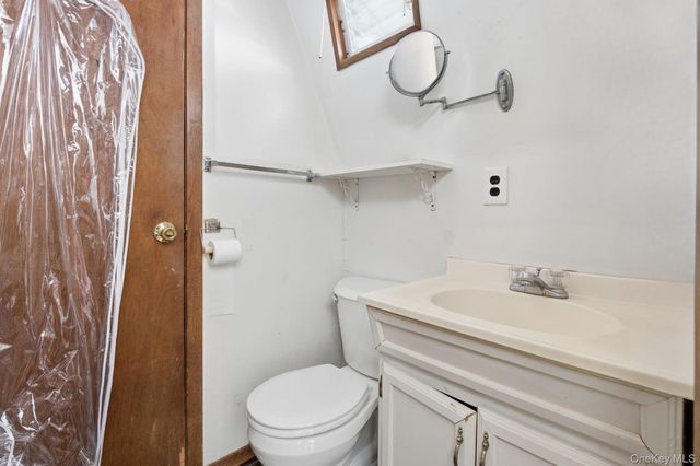 247 Main Street, Center Moriches, NY 11934