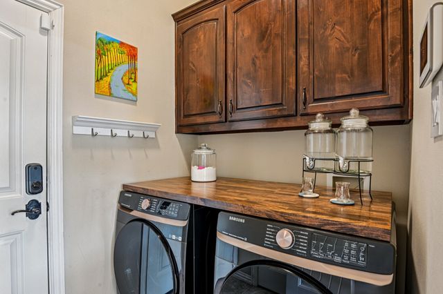 3209 Brighton Drive, Midlothian, TX 76065