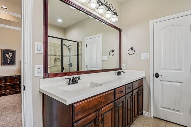 3209 Brighton Drive, Midlothian, TX 76065