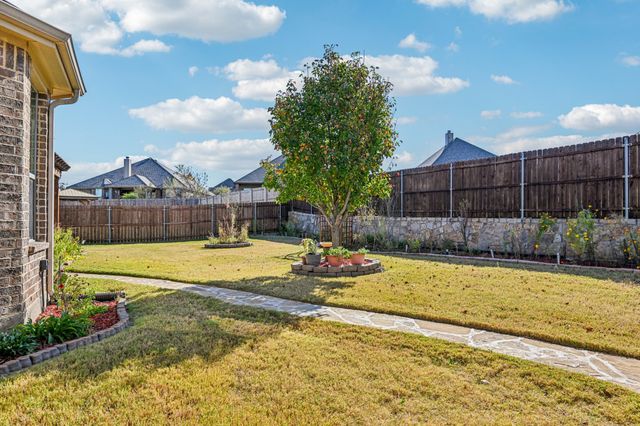 3209 Brighton Drive, Midlothian, TX 76065