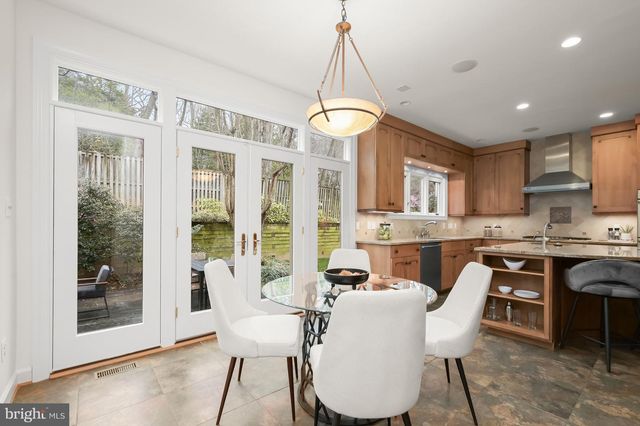 6628 LANDON LN, Bethesda, MD 20817