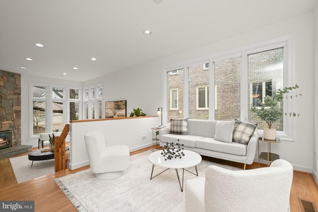 6628 LANDON LN, Bethesda, MD 20817