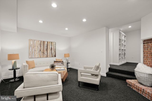 6628 LANDON LN, Bethesda, MD 20817