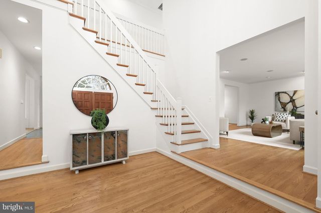 6628 LANDON LN, Bethesda, MD 20817