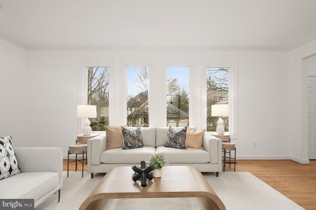 6628 LANDON LN, Bethesda, MD 20817