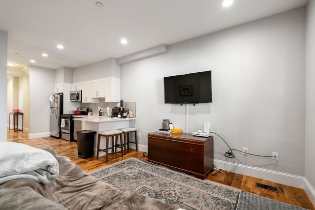 224 Lexington St 2, Boston, MA 02128